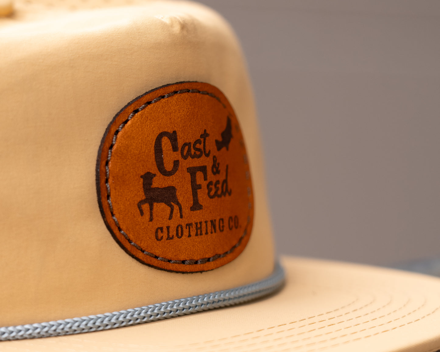 Cast & Feed Hat (Straw/Silver)