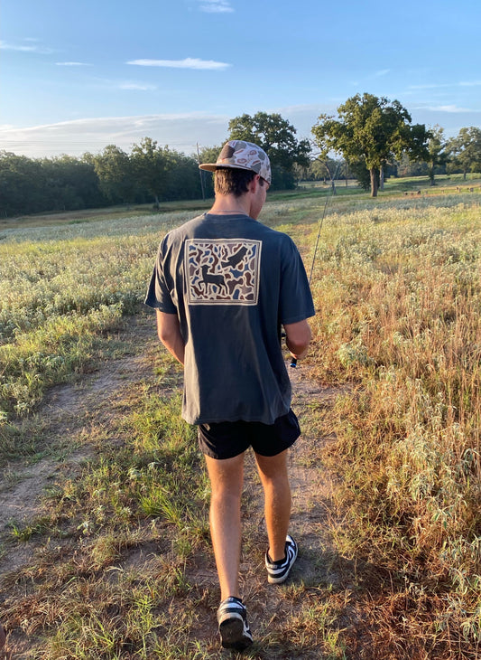 Cast & Feed  Pocket Tee - Camo