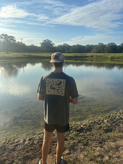Cast & Feed  Pocket Tee - Camo